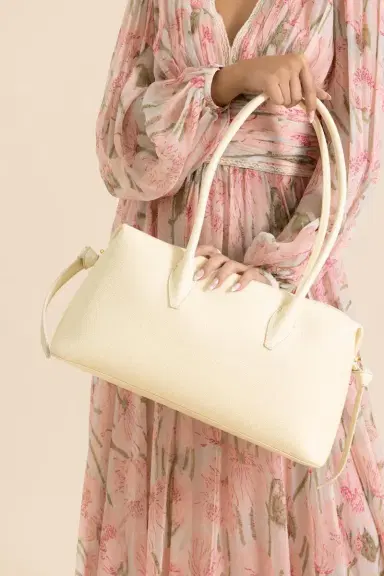 YUZEFI Brioche Duffle Bag - Vanilla | Thumbnail 2 YUZEFI Brioche Duffle Bag - Vanilla | Thumbnail 2