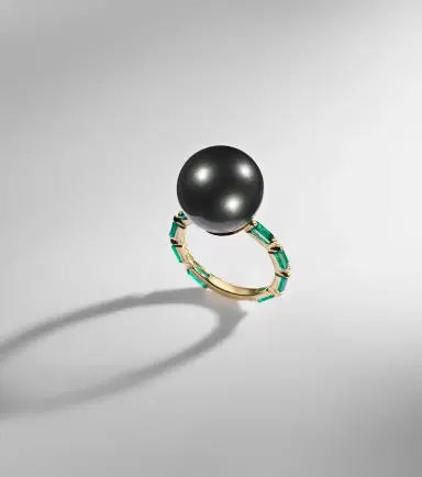 Suzanne Kalan One Of A Kind 18kt gold ring with pearl and emeralds | Thumbnail 5 Suzanne Kalan One Of A Kind 18kt gold ring with pearl and emeralds | Thumbnail 5