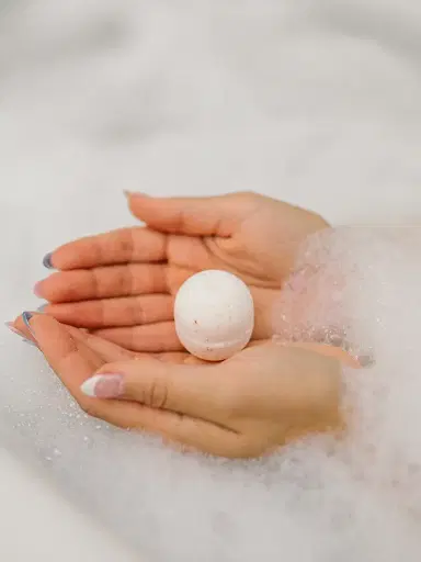 ZENTS Petal 4-Piece Bath Truffle Set | Thumbnail 2 ZENTS Petal 4-Piece Bath Truffle Set | Thumbnail 2