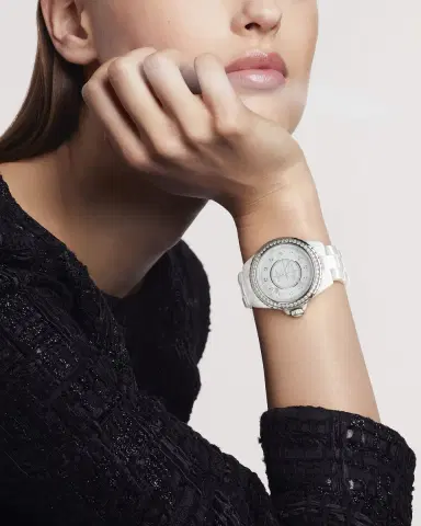 Chanel J12 WATCH | Thumbnail 2 Chanel J12 WATCH | Thumbnail 2