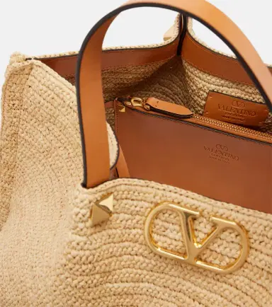 Valentino Garavani VLogo Medium raffia tote bag | Thumbnail 2 Valentino Garavani VLogo Medium raffia tote bag | Thumbnail 2