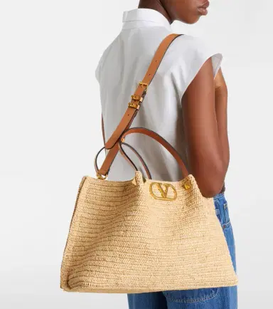 Valentino Garavani VLogo Medium raffia tote bag | Thumbnail 5 Valentino Garavani VLogo Medium raffia tote bag | Thumbnail 5