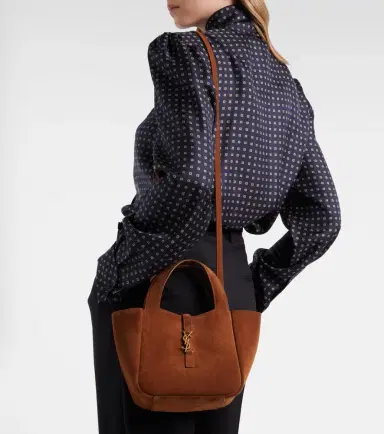 Saint Laurent Le 5 à 7 suede shoulder bag | Thumbnail 5 Saint Laurent Le 5 à 7 suede shoulder bag | Thumbnail 5