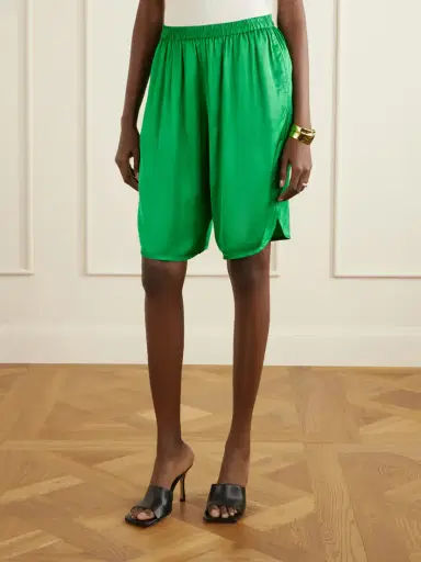 The Frankie Shop Nelis Lenzing™ Ecovero™-blend Satin Knee-lenght Shorts | Thumbnail 3 The Frankie Shop Nelis Lenzing™ Ecovero™-blend Satin Knee-lenght Shorts | Thumbnail 3