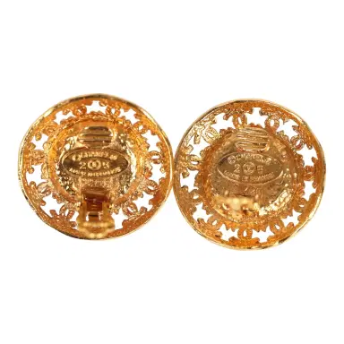 Chanel Vintage Chanel Round Gripoix Earrings Green Gold Plated Hardware | Thumbnail 3 Chanel Vintage Chanel Round Gripoix Earrings Green Gold Plated Hardware | Thumbnail 3