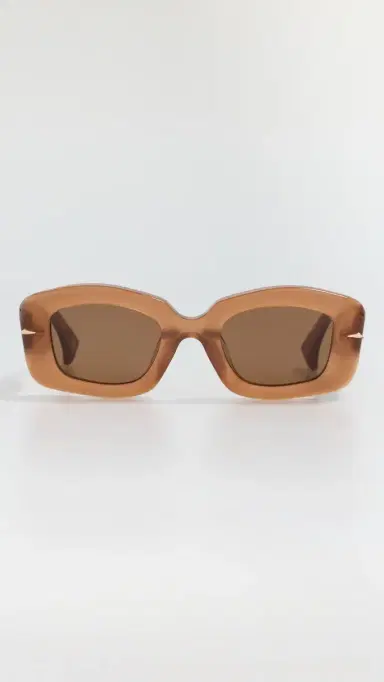Le Specs x Alemais Celestina Sunglasses | Thumbnail 2 Le Specs x Alemais Celestina Sunglasses | Thumbnail 2