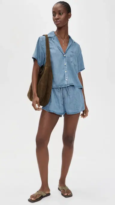 Good American The Denim Pull On horts Indigo1273 | Thumbnail 2 Good American The Denim Pull On horts Indigo1273 | Thumbnail 2