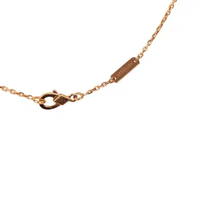 Van Cleef & Arpels Van Cleef & Arpels 2025 Holiday Vintage Alhambra Pendant Necklace Pink Mother Of Pearl 18K Rose Gold Hardware & Diamonds | Thumbnail 5 Van Cleef & Arpels Van Cleef & Arpels 2025 Holiday Vintage Alhambra Pendant Necklace Pink Mother Of Pearl 18K Rose Gold Hardware & Diamonds | Thumbnail 5