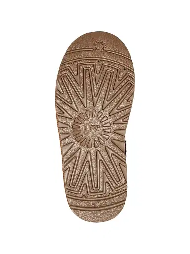 UGG Girl's Classic Ultra Mini Platform Boots - Brown - Size 4 (Child) | Thumbnail 5 UGG Girl's Classic Ultra Mini Platform Boots - Brown - Size 4 (Child) | Thumbnail 5