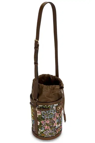 Valentino Garavani Antibes L'hiver Bucket Bag | Thumbnail 4 Valentino Garavani Antibes L'hiver Bucket Bag | Thumbnail 4