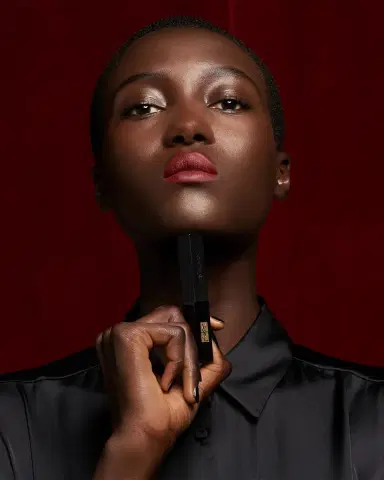 Yves Saint Laurent Beaute The Slim Velvet Radical | Thumbnail 3 Yves Saint Laurent Beaute The Slim Velvet Radical | Thumbnail 3
