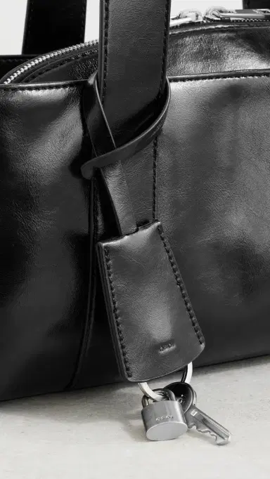 OSOI Shell Duffel Mini Shoulder Bag Black One Size | Thumbnail 5 OSOI Shell Duffel Mini Shoulder Bag Black One Size | Thumbnail 5