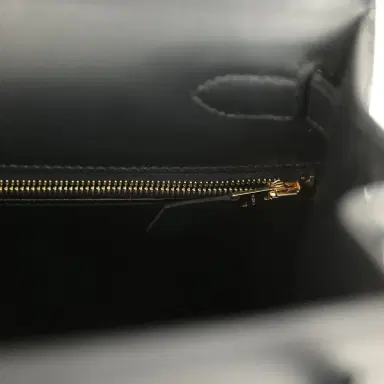 HERMÈS Pre-owned Hermes Kelly Sellier 28 Black Sombrero Gold Hardware | Thumbnail 9 HERMÈS Pre-owned Hermes Kelly Sellier 28 Black Sombrero Gold Hardware | Thumbnail 9