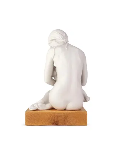 Lladro A Nurturing Bond Mother Porcelain Figure - White | Thumbnail 3 Lladro A Nurturing Bond Mother Porcelain Figure - White | Thumbnail 3