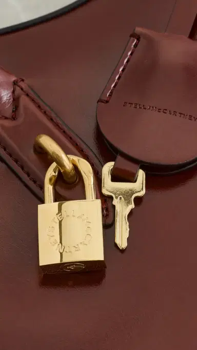 Stella McCartney Stella Ryder Medium Bag Mahogany One Size | Thumbnail 5 Stella McCartney Stella Ryder Medium Bag Mahogany One Size | Thumbnail 5