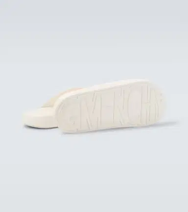 Givenchy Label slides | Thumbnail 2 Givenchy Label slides | Thumbnail 2