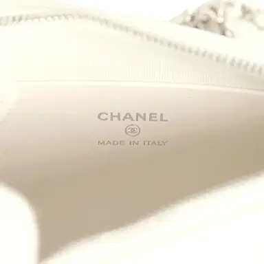 Chanel Chanel Small Quilted Clutch Bag with Chain Strap White Caviar Silver Hardware | Thumbnail 9 Chanel Chanel Small Quilted Clutch Bag with Chain Strap White Caviar Silver Hardware | Thumbnail 9