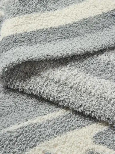 Barefoot Dreams CozyChic Le Soleil Throw Blanket | Thumbnail 4 Barefoot Dreams CozyChic Le Soleil Throw Blanket | Thumbnail 4