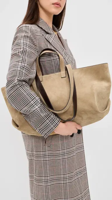 A.P.C. A. P.C. Le Drummer Tote Bag Beige/Brown One Size | Thumbnail 3 A.P.C. A. P.C. Le Drummer Tote Bag Beige/Brown One Size | Thumbnail 3