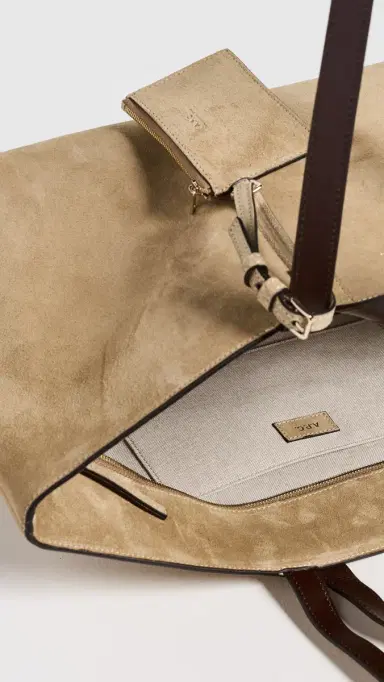 A.P.C. A. P.C. Le Drummer Tote Bag Beige/Brown One Size | Thumbnail 6 A.P.C. A. P.C. Le Drummer Tote Bag Beige/Brown One Size | Thumbnail 6