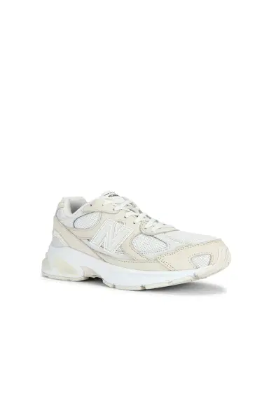 COMME des GARCONS HOMME x New Balance 2010V | Thumbnail 2 COMME des GARCONS HOMME x New Balance 2010V | Thumbnail 2