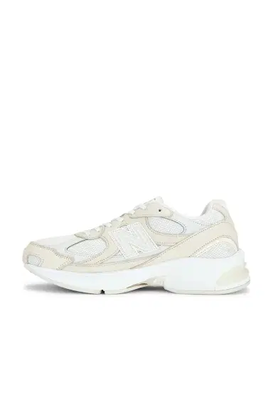 COMME des GARCONS HOMME x New Balance 2010V | Thumbnail 5 COMME des GARCONS HOMME x New Balance 2010V | Thumbnail 5