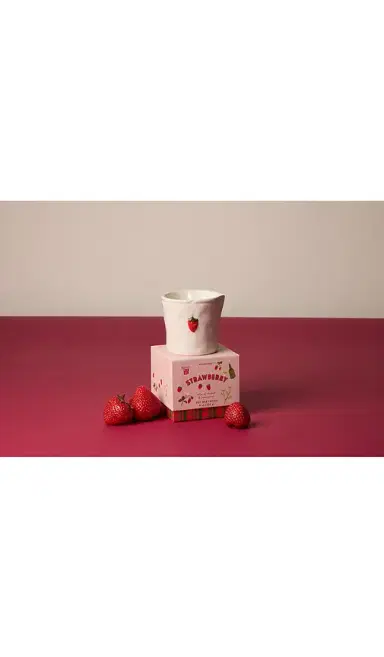 Paddywax Bistro Boxed Ceramic Candle | Thumbnail 2 Paddywax Bistro Boxed Ceramic Candle | Thumbnail 2