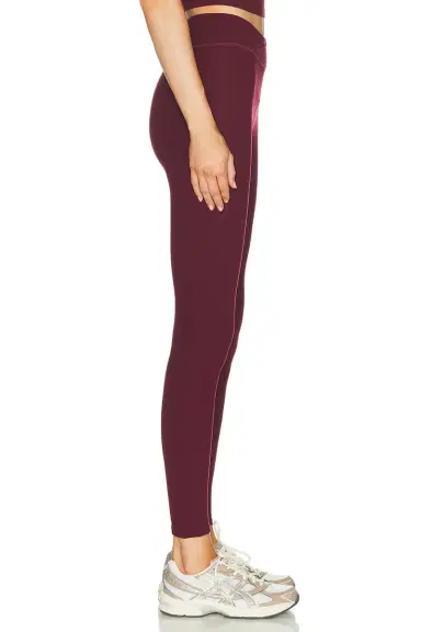 437 The V Legging | Thumbnail 3 437 The V Legging | Thumbnail 3