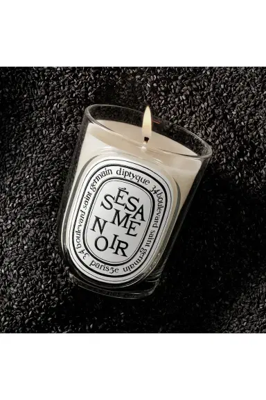 Diptyque Sesame Noir Classic Candle | Thumbnail 2 Diptyque Sesame Noir Classic Candle | Thumbnail 2