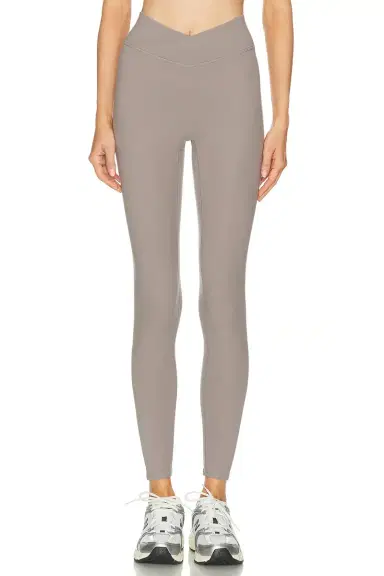 437 The V Legging | Thumbnail 1 437 The V Legging | Thumbnail 1