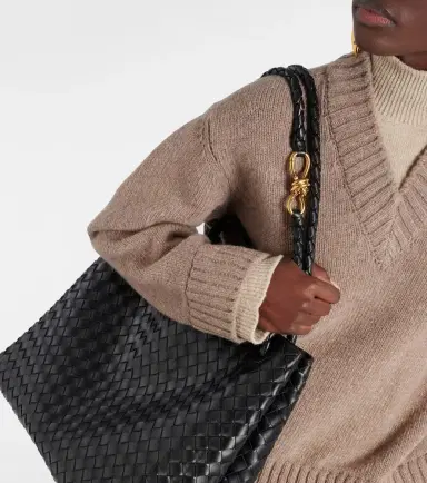 Bottega Veneta Andiamo Large leather tote bag | Thumbnail 6 Bottega Veneta Andiamo Large leather tote bag | Thumbnail 6