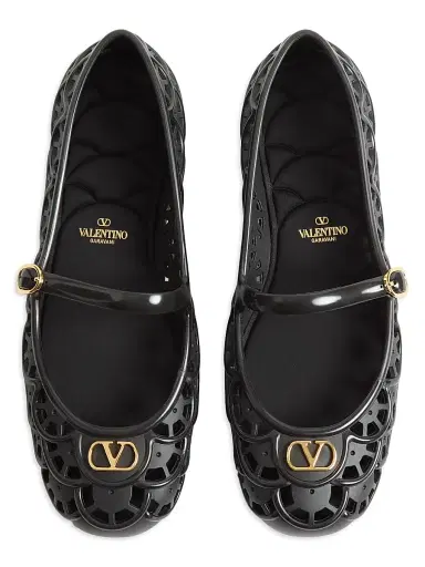 Valentino Garavani Women's Ondette Rubber 5MM Ballerinas with Scallop Pattern | Thumbnail 4 Valentino Garavani Women's Ondette Rubber 5MM Ballerinas with Scallop Pattern | Thumbnail 4