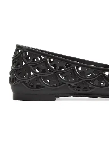 Valentino Garavani Women's Ondette Rubber 5MM Ballerinas with Scallop Pattern | Thumbnail 6 Valentino Garavani Women's Ondette Rubber 5MM Ballerinas with Scallop Pattern | Thumbnail 6