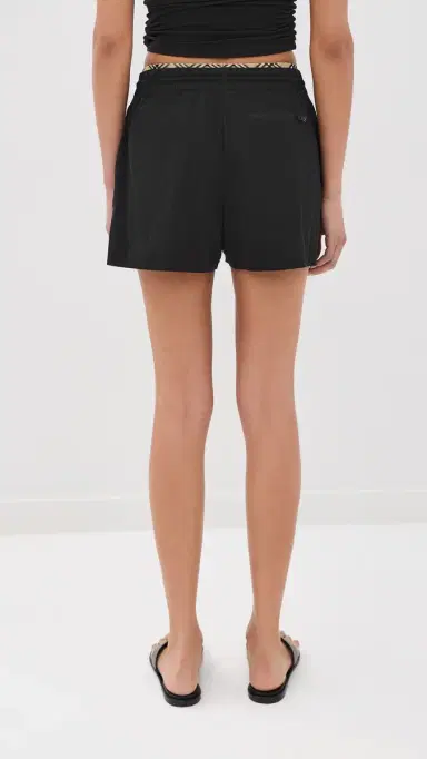 Burberry Astra Shorts Black | Thumbnail 4 Burberry Astra Shorts Black | Thumbnail 4