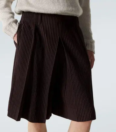 Homme Plissé Issey Miyake Homme Plissé Issey iyake Tailored Pleats 2 Bermuda shorts | Thumbnail 4 Homme Plissé Issey Miyake Homme Plissé Issey iyake Tailored Pleats 2 Bermuda shorts | Thumbnail 4