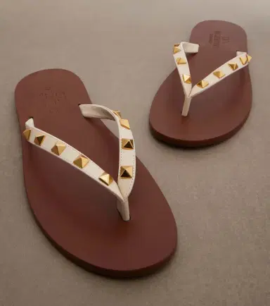 Valentino Garavani Rockstud leather thong sandals | Thumbnail 2 Valentino Garavani Rockstud leather thong sandals | Thumbnail 2