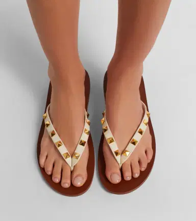 Valentino Garavani Rockstud leather thong sandals | Thumbnail 6 Valentino Garavani Rockstud leather thong sandals | Thumbnail 6