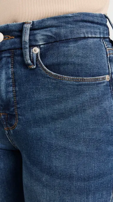 GOOD AMERICAN Good Petite Flare Jeans Blue004 8 | Thumbnail 6 GOOD AMERICAN Good Petite Flare Jeans Blue004 8 | Thumbnail 6