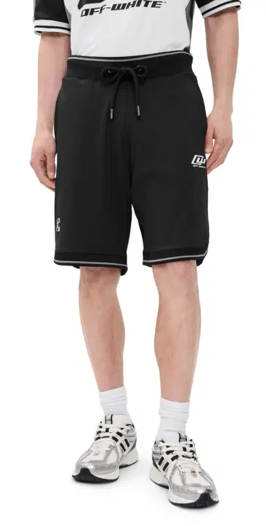 Off-White OWR Team occer Shorts 9 Black | Thumbnail 1 Off-White OWR Team occer Shorts 9 Black | Thumbnail 1