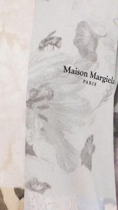 Maison Margiela Patchwork Floral T-Shirt Beige Flowers | Thumbnail 6 Maison Margiela Patchwork Floral T-Shirt Beige Flowers | Thumbnail 6