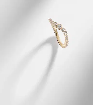 Sophie Bille Brahe Sky Classic 18kt gold ring with diamonds | Thumbnail 5 Sophie Bille Brahe Sky Classic 18kt gold ring with diamonds | Thumbnail 5