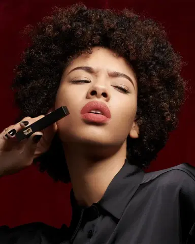 Yves Saint Laurent Beaute The Slim Velvet Radical | Thumbnail 2 Yves Saint Laurent Beaute The Slim Velvet Radical | Thumbnail 2