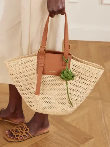 Loewe + Paula's Ibiza Artichoke Leather And Gold-tone Bag Charm | Thumbnail 2 Loewe + Paula's Ibiza Artichoke Leather And Gold-tone Bag Charm | Thumbnail 2