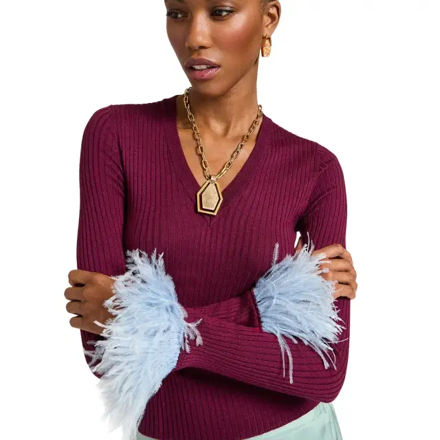 V-Neck High Kick Top V-Neck High Kick Top