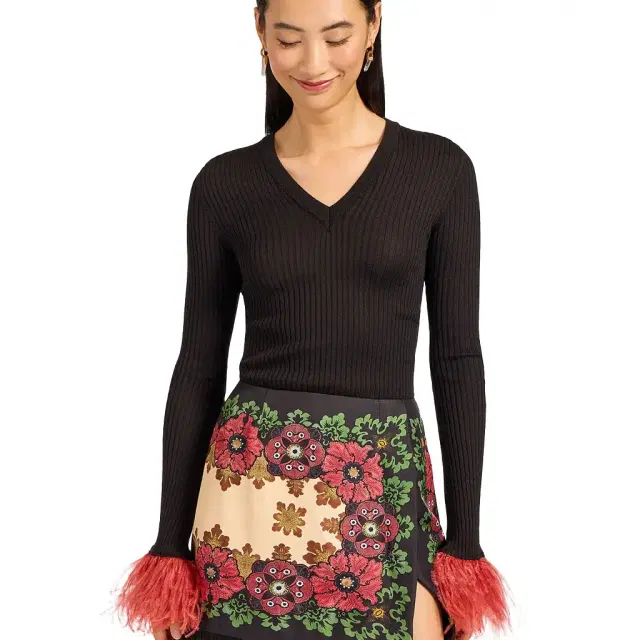 V-Neck High Kick Top V-Neck High Kick Top