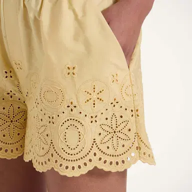 La DoubleJ Pull-Up Shorts | Thumbnail 4 La DoubleJ Pull-Up Shorts | Thumbnail 4