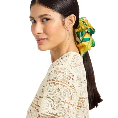 La DoubleJ Giga Scrunchie | Thumbnail 1 La DoubleJ Giga Scrunchie | Thumbnail 1