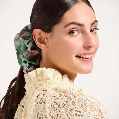 La DoubleJ Giga Scrunchie | Thumbnail 2 La DoubleJ Giga Scrunchie | Thumbnail 2