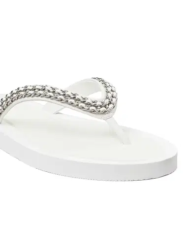 Tory Burch Women's Kira Chain Leather Flip-Flops - Bianco Laredo - Size 6 | Thumbnail 4 Tory Burch Women's Kira Chain Leather Flip-Flops - Bianco Laredo - Size 6 | Thumbnail 4