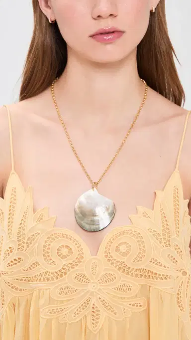 ANNI LU Golden Shell Necklace Ecru One Size | Thumbnail 3 ANNI LU Golden Shell Necklace Ecru One Size | Thumbnail 3